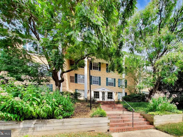7661 Provincial Dr APT 203, Mc Lean, VA 22102