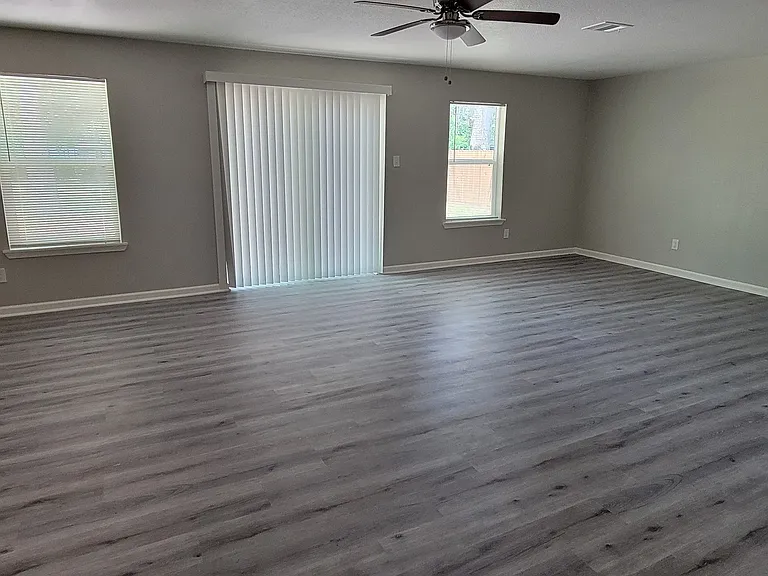 903 Brockman St — Photo 12