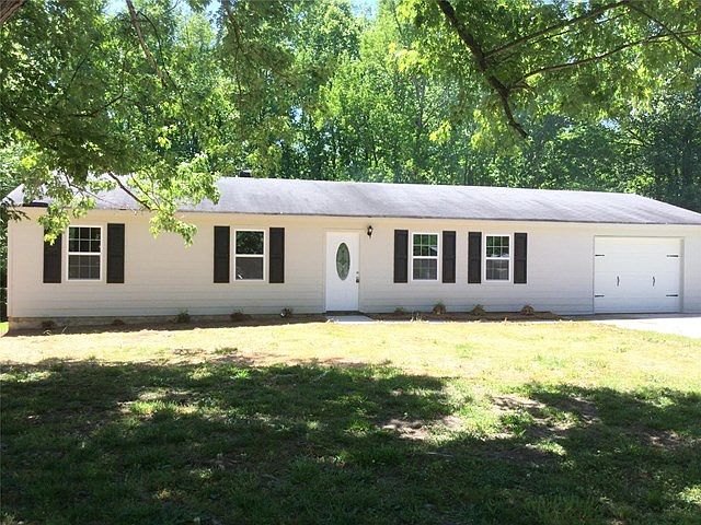 1st image of 3221 Grand Central Dr