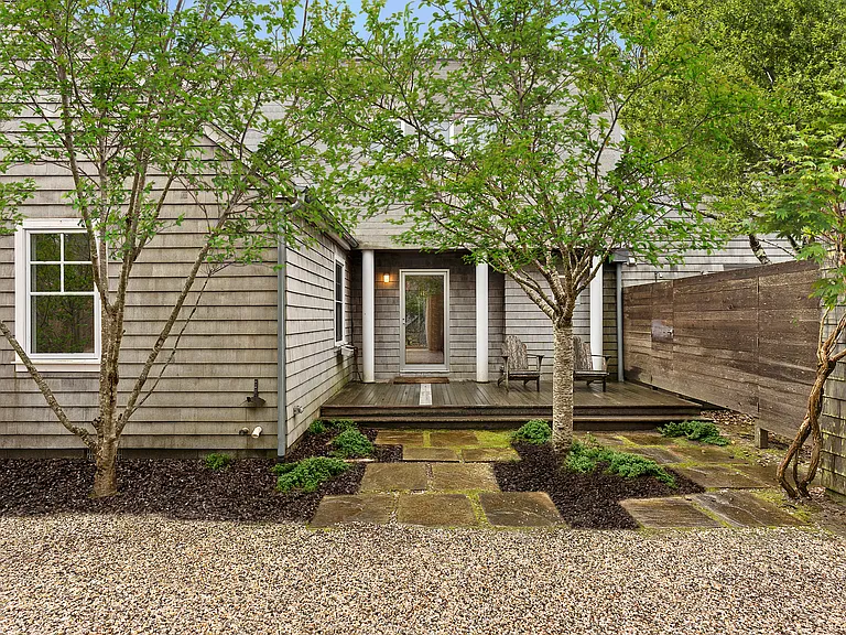 54 Gardiner Dr — Photo 26