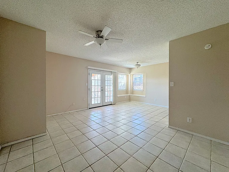 12348 Flora Alba Dr — Photo 4