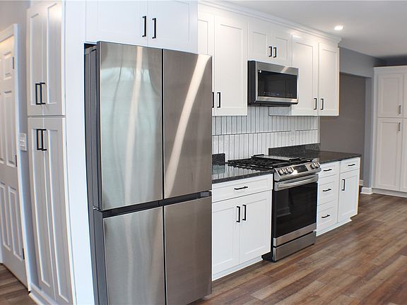 3rd image of 9462 Peebles Rd