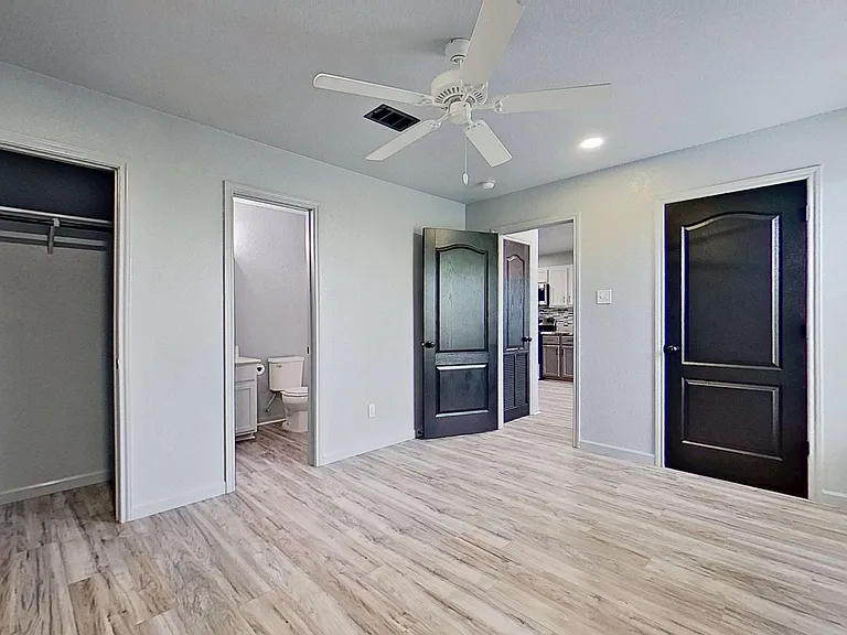 2315 Terrace Dr #D — Photo 13