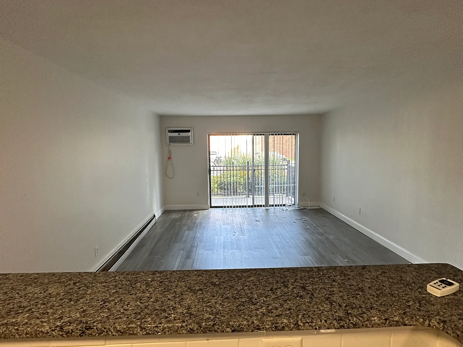 Studio, 9999 sqft, $2,350 — Photo 4
