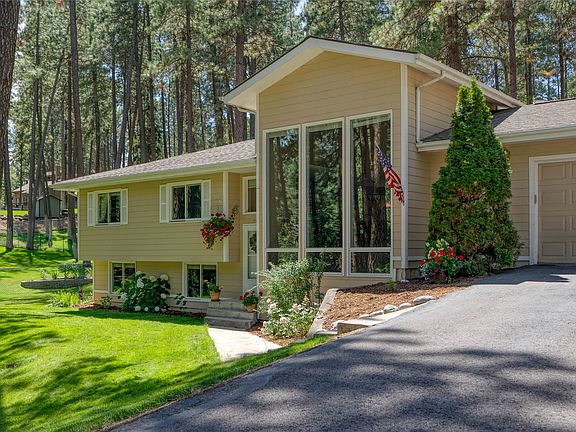 2nd image of 393 Ponderosa Ln
