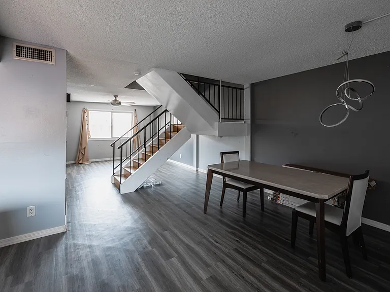 4656 N 19th Ave — Photo 10