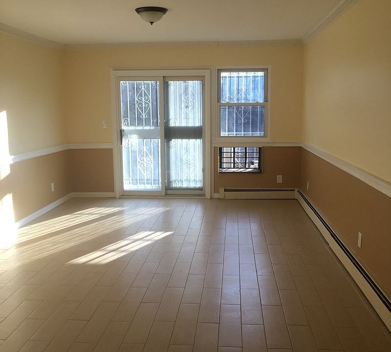 1st image of 8375 116th St #3