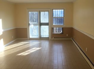 8375 116th St #3, Richmond Hill, NY 11418