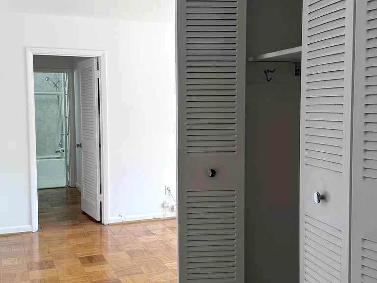 10655 Montrose Ave #204 — Photo 12