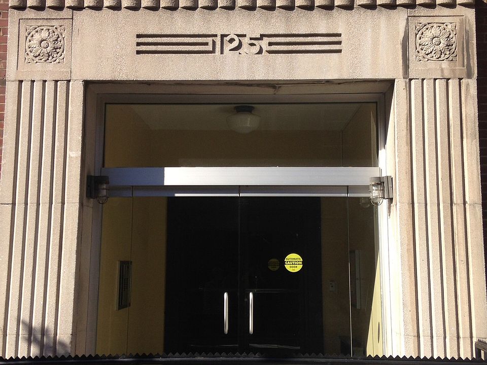 1st image of 125 Christopher St APT 3b