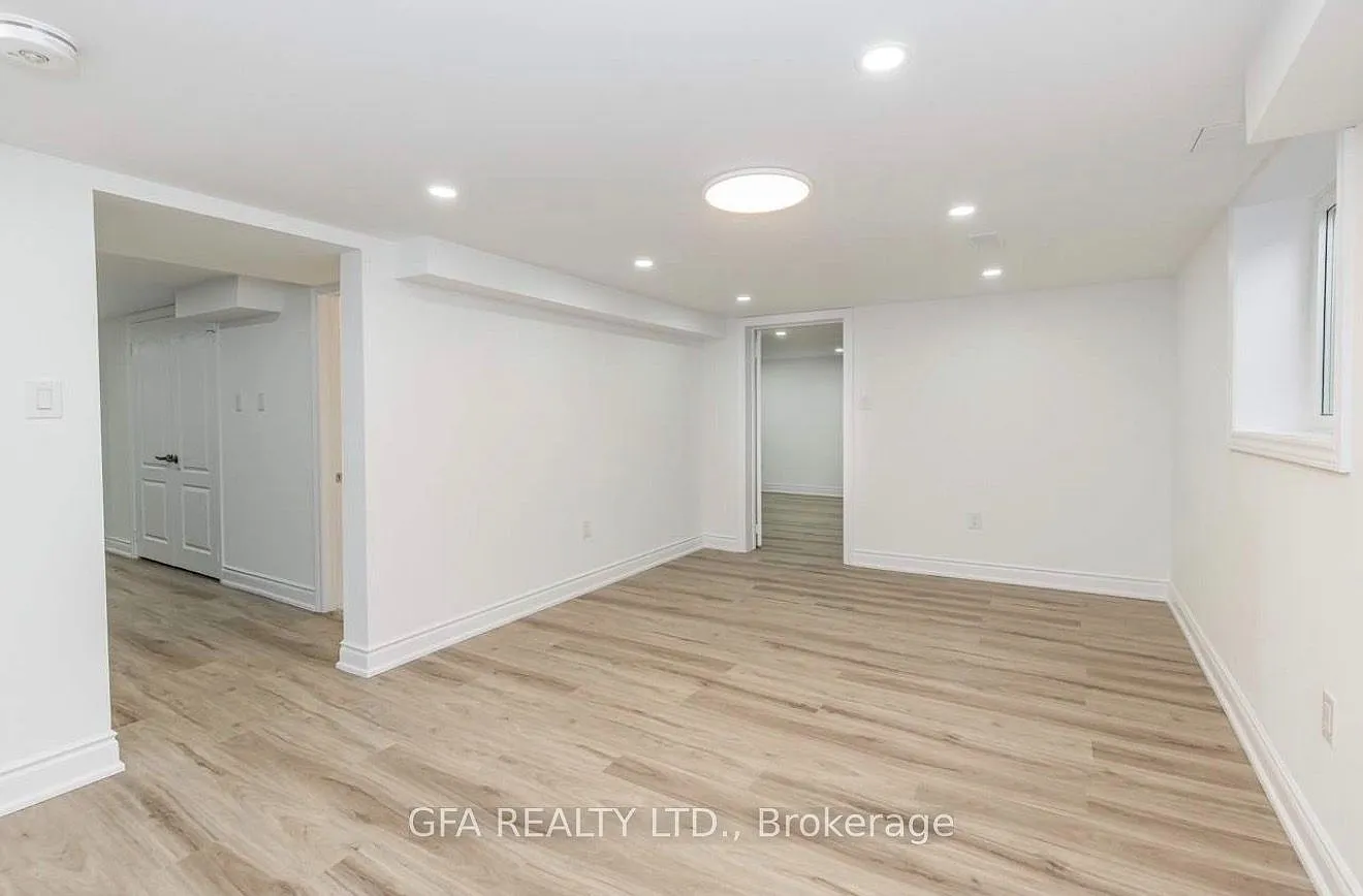2 bed, $1,800 — Photo 3