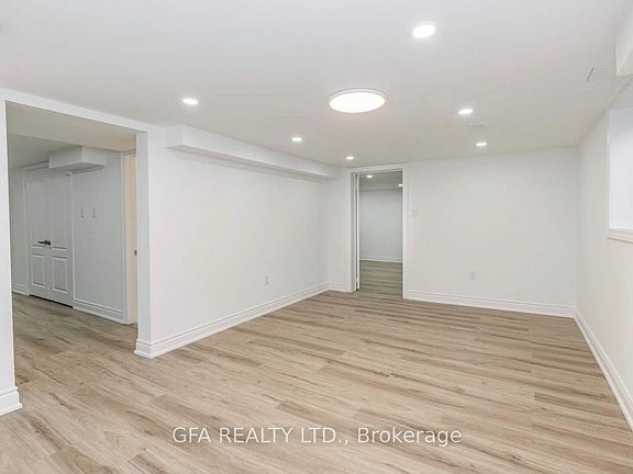 3rd image of 9 Melville Cres