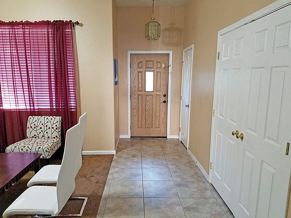 2nd image of 52 White Birch Ct