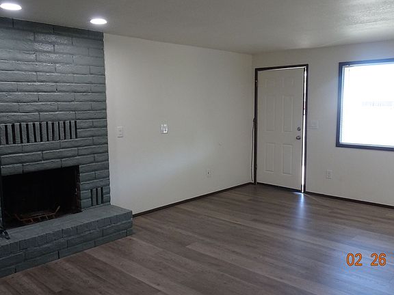 5th image of 940 NE 21st Ave