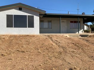 20383 Gemmill Rd, Apple Valley, CA 92308