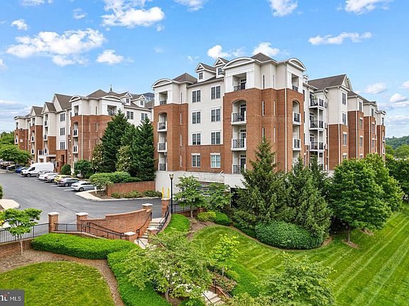 2nd image of 200 W Elm St Suite 1314