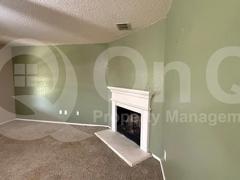4937 Parkview Hills Ln — Photo 4