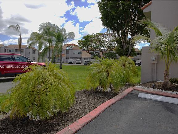 4th image of 6475 SW 129th Ave