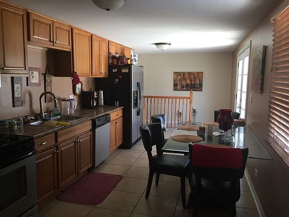 3rd image of 3095 Wakefield Dr
