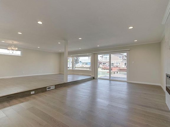 2nd image of 909 Lurline Dr
