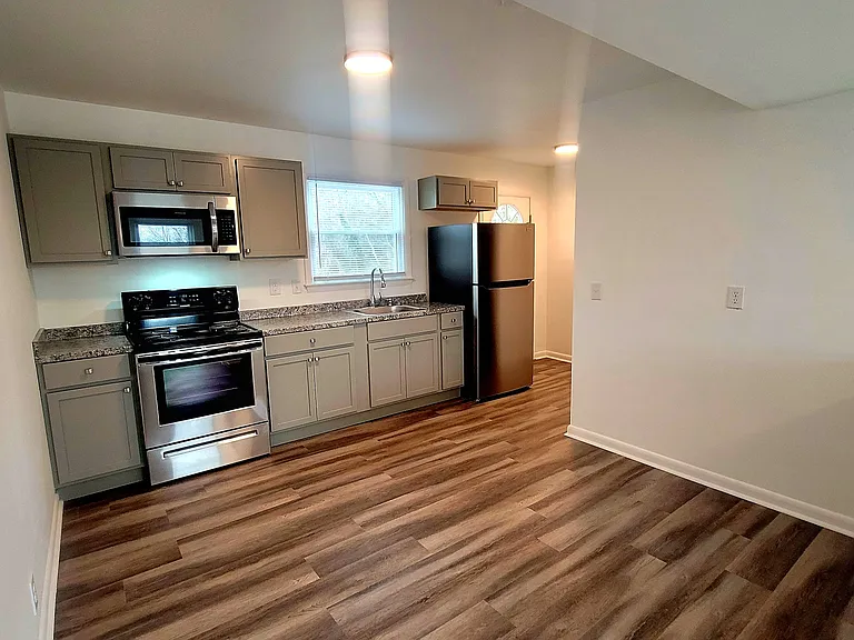 1516 W Clara Dr #9 — Photo 7