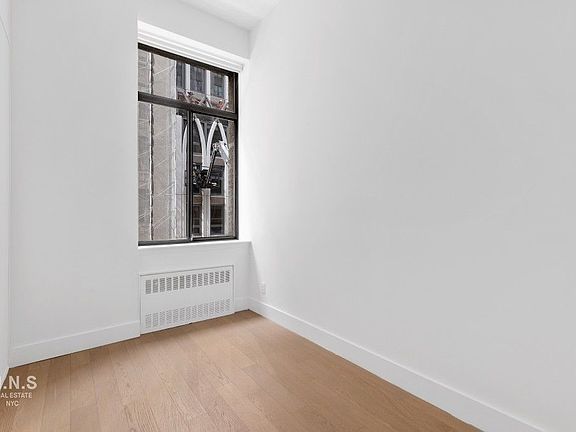 4th image of 31 E 31st St #5HH