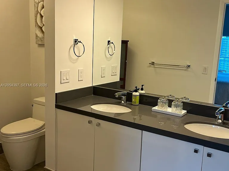 90 SW 3rd St #3004 — Photo 7