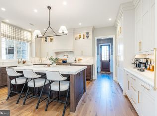 313 E Beechtree Ln, Wayne, PA 19087