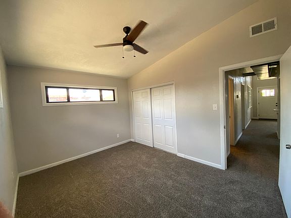 5th image of 304 Pine St
