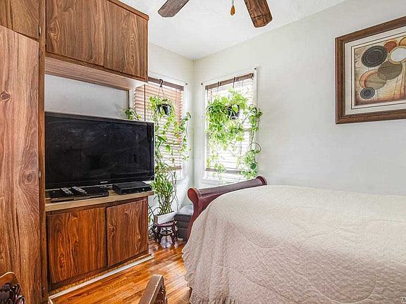5th image of 21 Belmont Ave