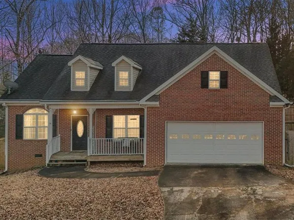 121 Fox Wood Ct, Villa Rica, GA 30180
