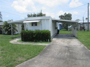 125 Candle Ct, North Fort Myers, FL 33917