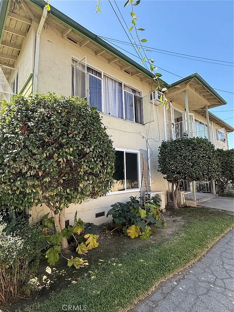 2 bed, 850 sqft, $2,600 — Photo 4