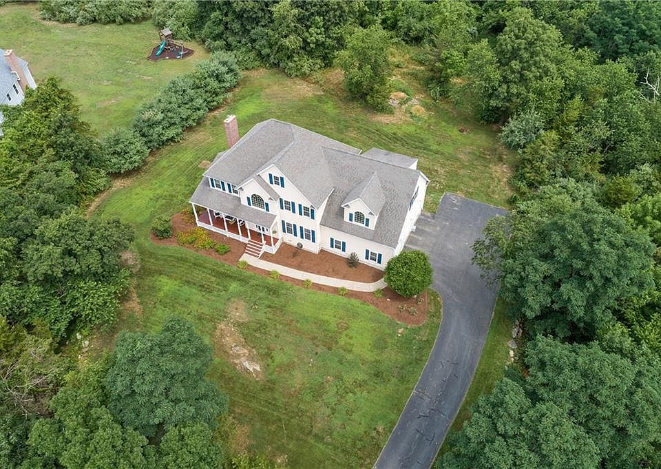 1st image of 7 Buena Vista Dr