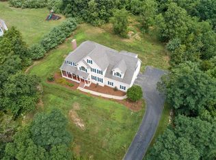 7 Buena Vista Dr, Cumberland, RI 02864
