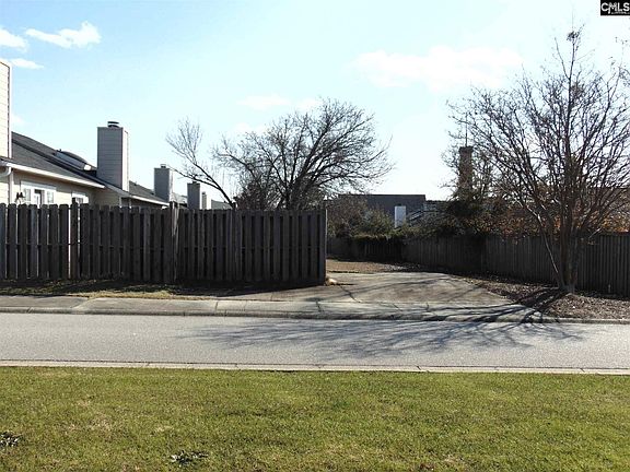 3rd image of 100 Walking Horse Way