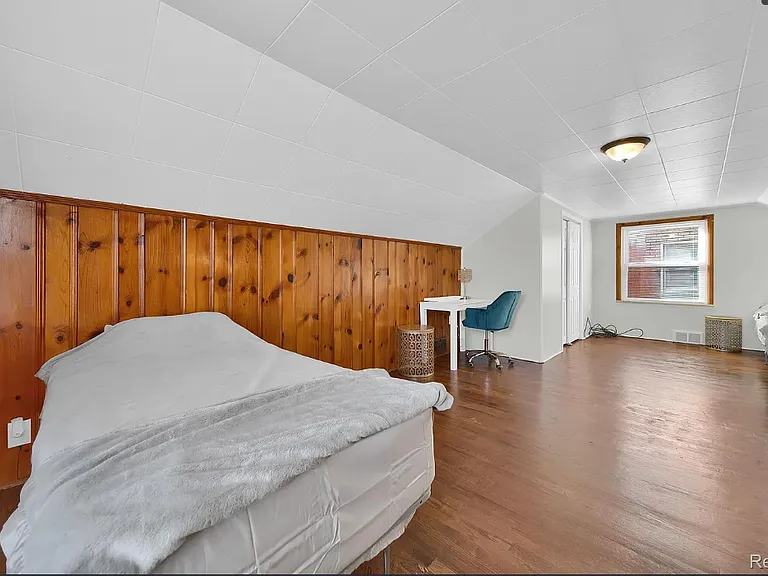 8550 W Outer Dr — Photo 9