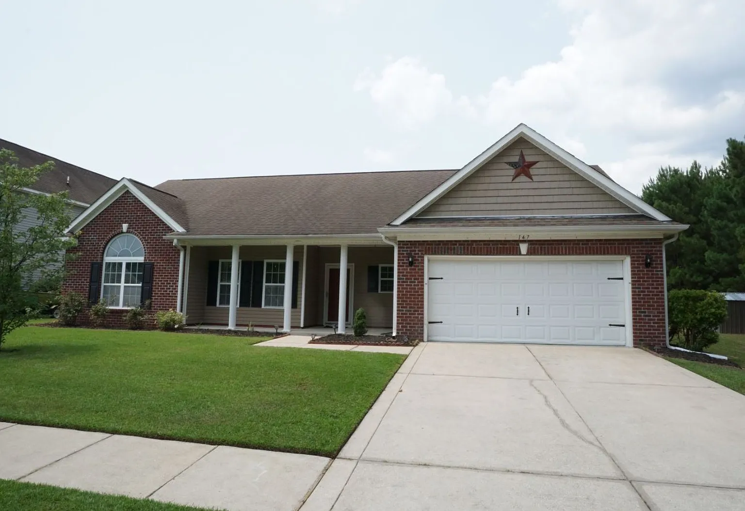 147 Moonstone Court — Photo 2