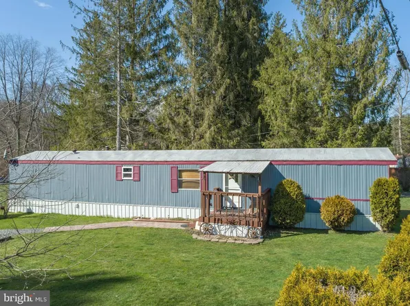 157 Preston Ln, Oakland, MD 21550