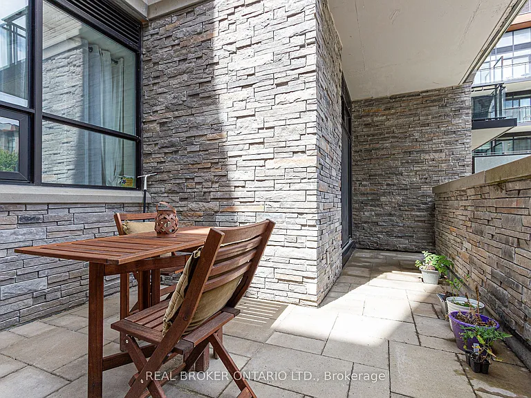 1575 Lakeshore Rd W #161 — Photo 21