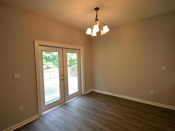 3rd image of 6905 Morse Oaks Dr