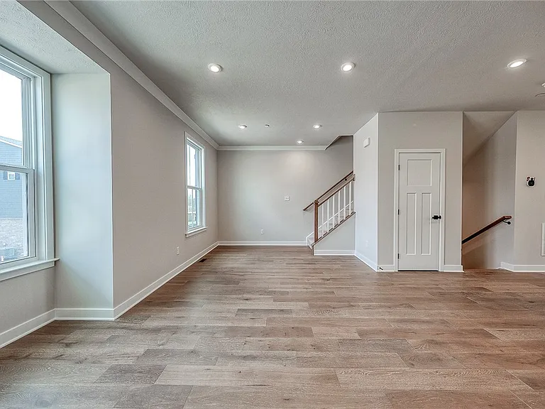 315 Telluride Ln — Photo 5