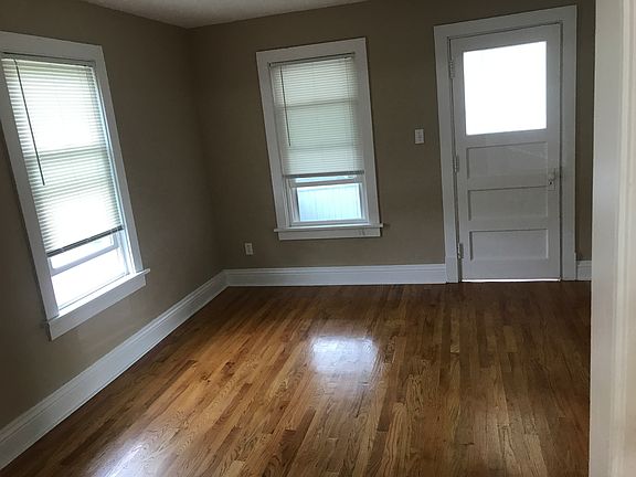 Living room/Dining room