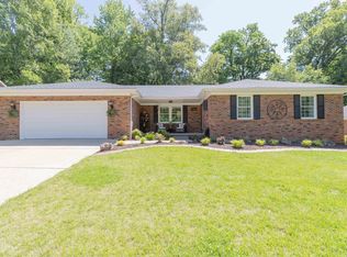 5766 Spring Corner Rd, Newburgh, IN 47630