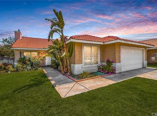 17561 Iris Dr, Bloomington, CA 92316