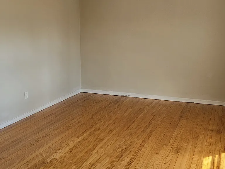 15A 16th Ave #1 — Photo 8