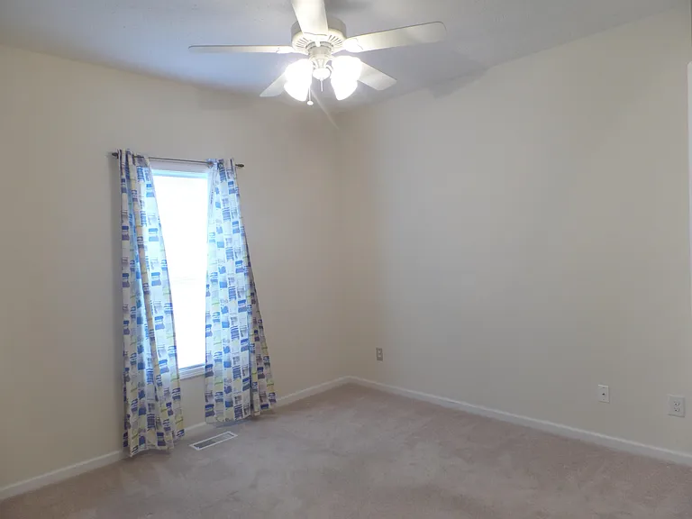 9 Remington Ln — Photo 14