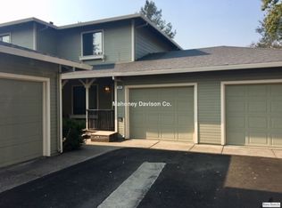 15 Park Ave APT E, Petaluma, CA 94952
