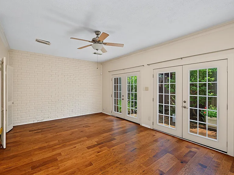 3721 Wakeforest St — Photo 10