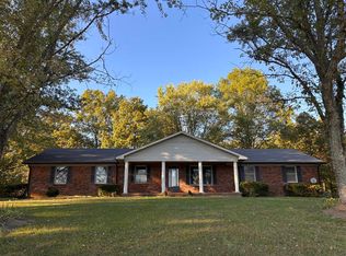 1940 Franklin Rd, Scottsville, KY 42164